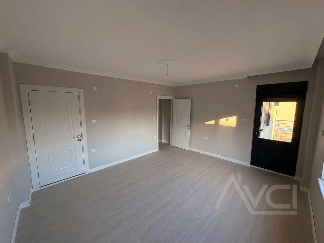 AVCI’DAN 3+2 ÇAMLIBELDE YOLA CEPHELİ VİLLA