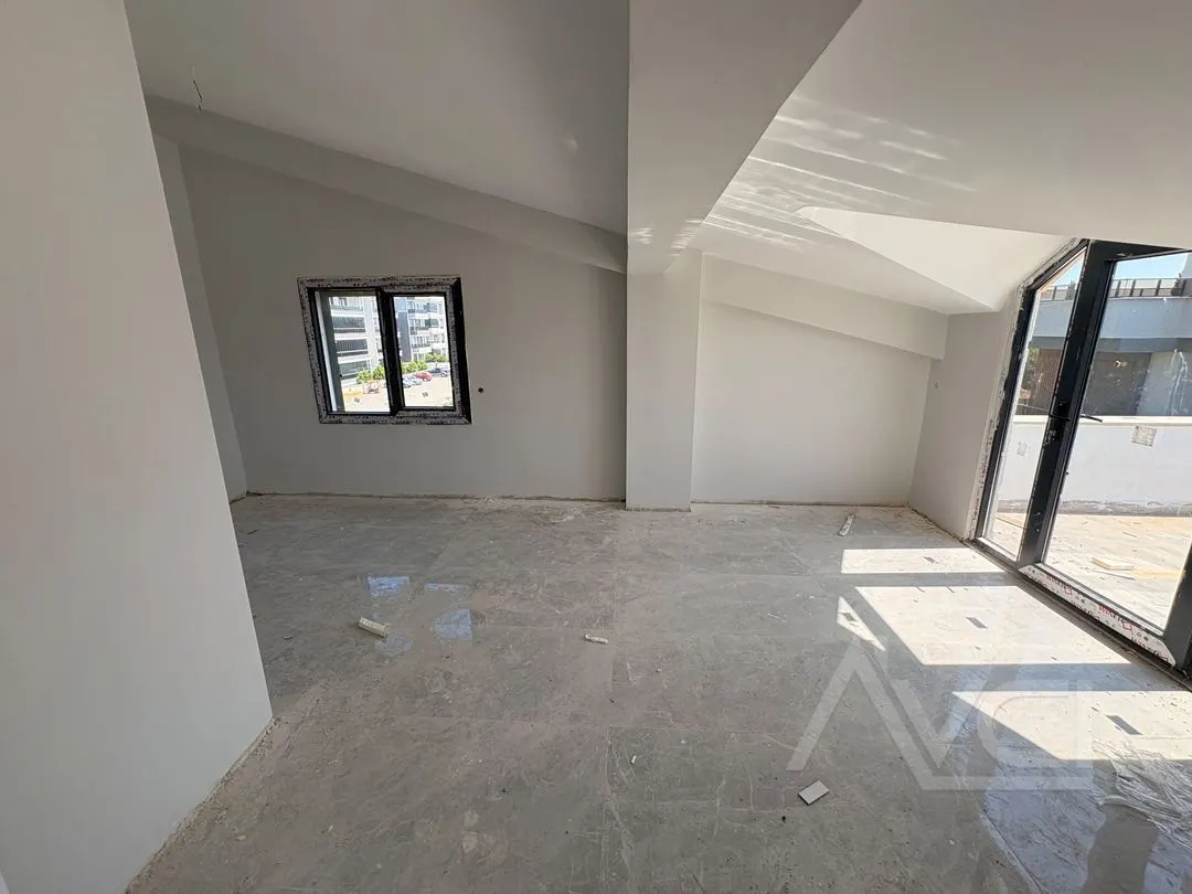 AVCI’DAN CENNETAYAĞIN’DA 3+1 İKİZ AYRI GİRİŞLİ 240M2 VİLLA