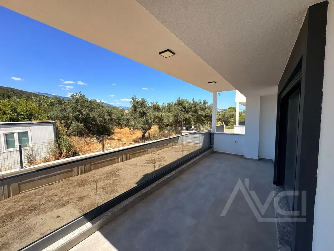 AVCI’DAN GÜREDE MÜSTAKİL 5+2 GİRİŞTE ODALI 300M2 OTURUMLU VİLLA