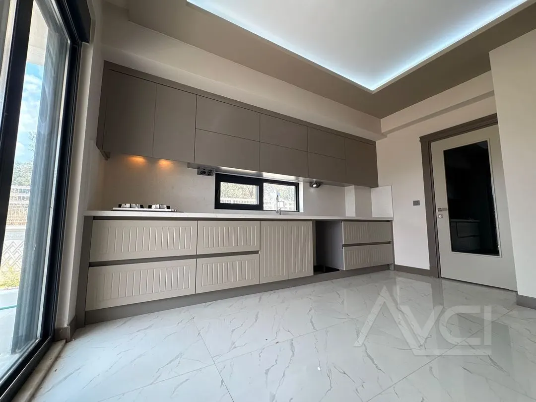 AVCI’DAN ZEYTİNLİ’DE 4+1 İKİZ VİLLA
