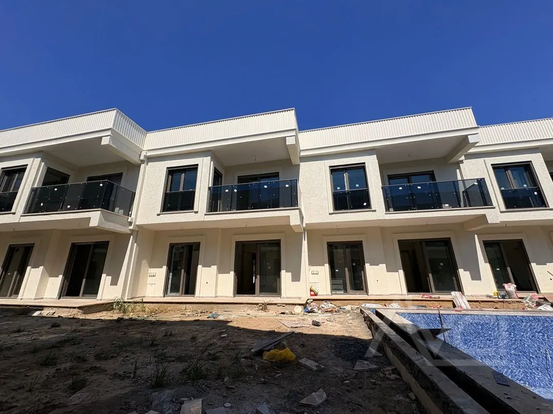 AVCI’DAN KIZILKEÇİLİDE 3+1 BİTİŞİK NİZAM ORTAK HAVUZLU KAPALI OTOPARKLI VİLLA