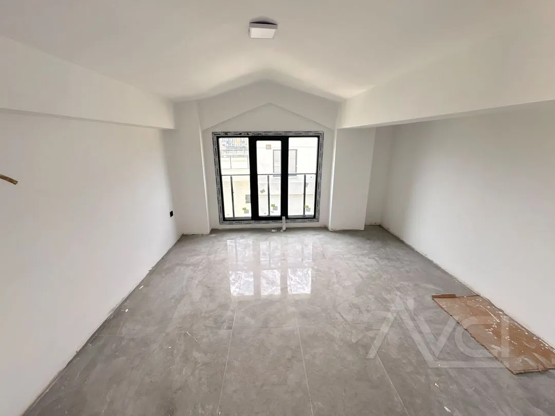 AVCI’DAN 5+1 SAUNALI HAMAMLI SİTE İÇİ ORTAK HAVUZLU OTOPARKLI LÜKS VİLLA