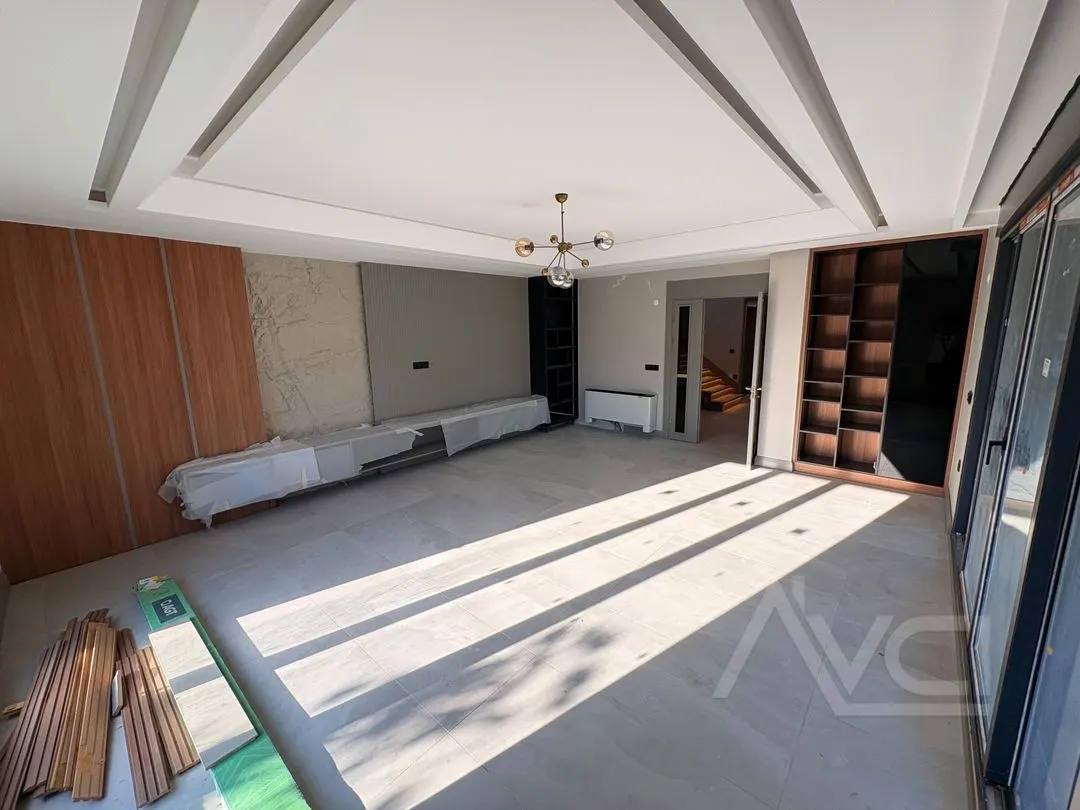 AVCI’DAN AVCILAR’DA 600M2 4+1 MÜSTAKİL HAVUZLU LÜKS VİLLA