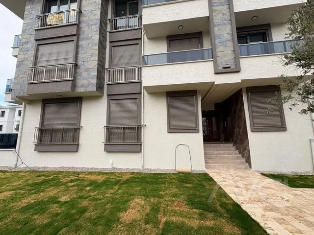 AVCI’DAN KÜÇÜKKUYUDA AYRI MUTFAK 2+1 DAİRE