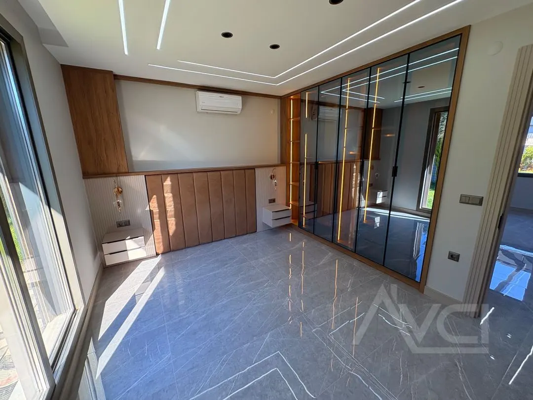 AVCI’DAN 650M2 İÇERİSİNDE MÜSTAKİL HAVUZLU ULTRA LÜKS 4+1 VİLLA