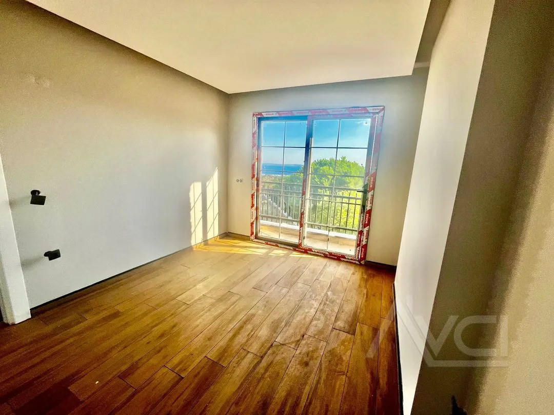 AVCI’DAN FUL DENİZ MANZARALI 2+1 TERASLI/BAHÇELİ TAŞ DAİRE 2 KATLI