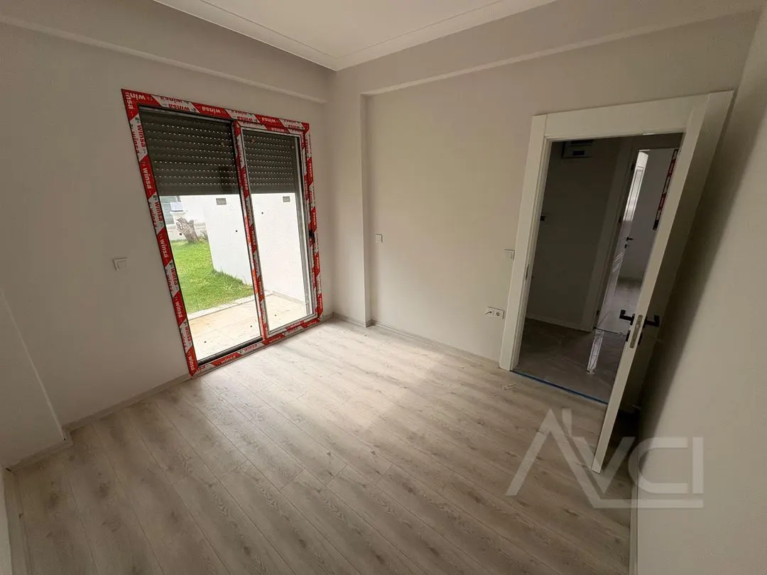 AVCI’DAN KÜÇÜKKUYUDA BAHÇE KULLANIMLI 2+1 AYRI MUTFAKLI DAİRE