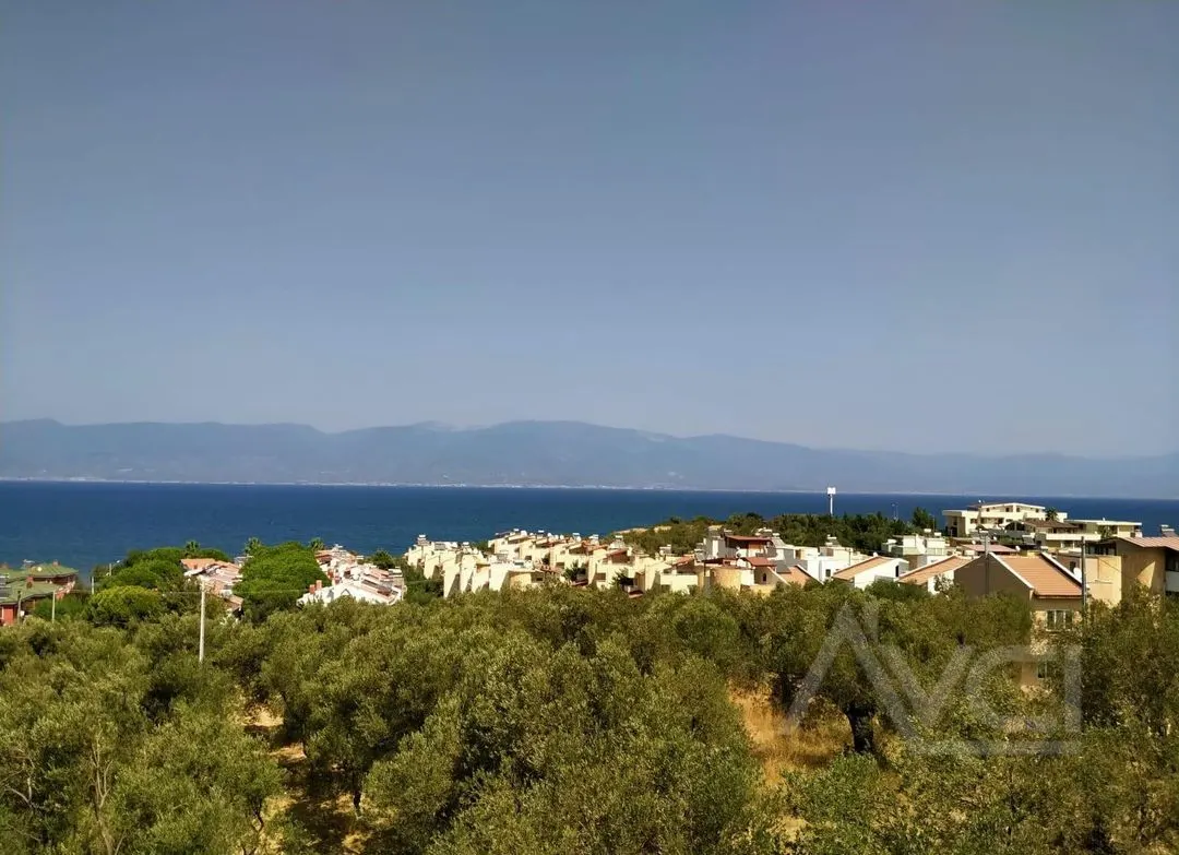 AVCI’DAN TAM MÜSTAKİL DENİZ MANZARALI 275M2 ARSALI VİLLA