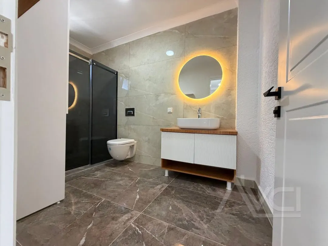 AVCI'DAN DENİZE 250MT LÜKS DENİZ MANZARALI 4+1 VİLLA