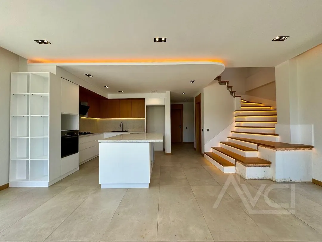 AVCI’DAN 440M2 ARSA GÜRE YOLUNDA TAM MÜSTAKİL HAVUZLU VİLLA