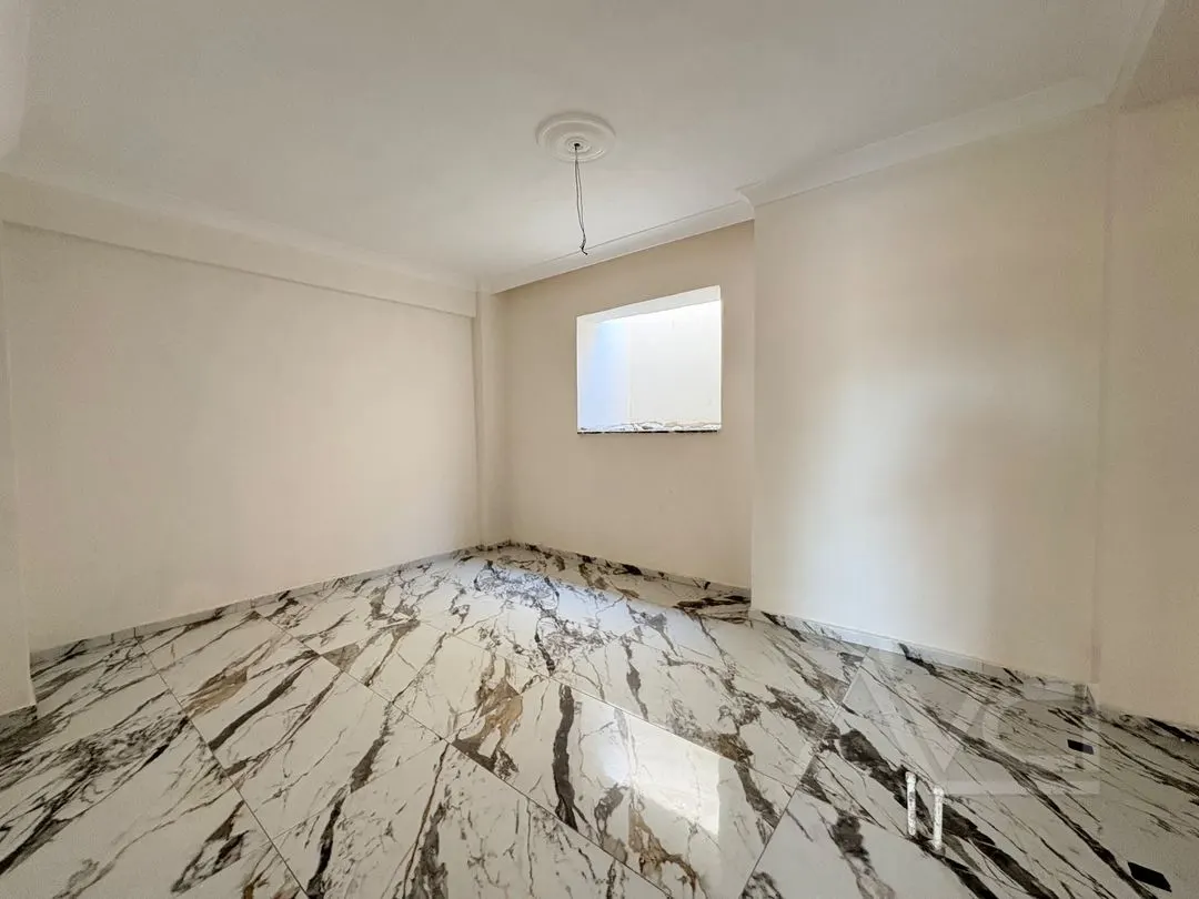 AVCI’DAN NARLI’DA KÖY İÇERİSİNDE 3 KATLI  6+1