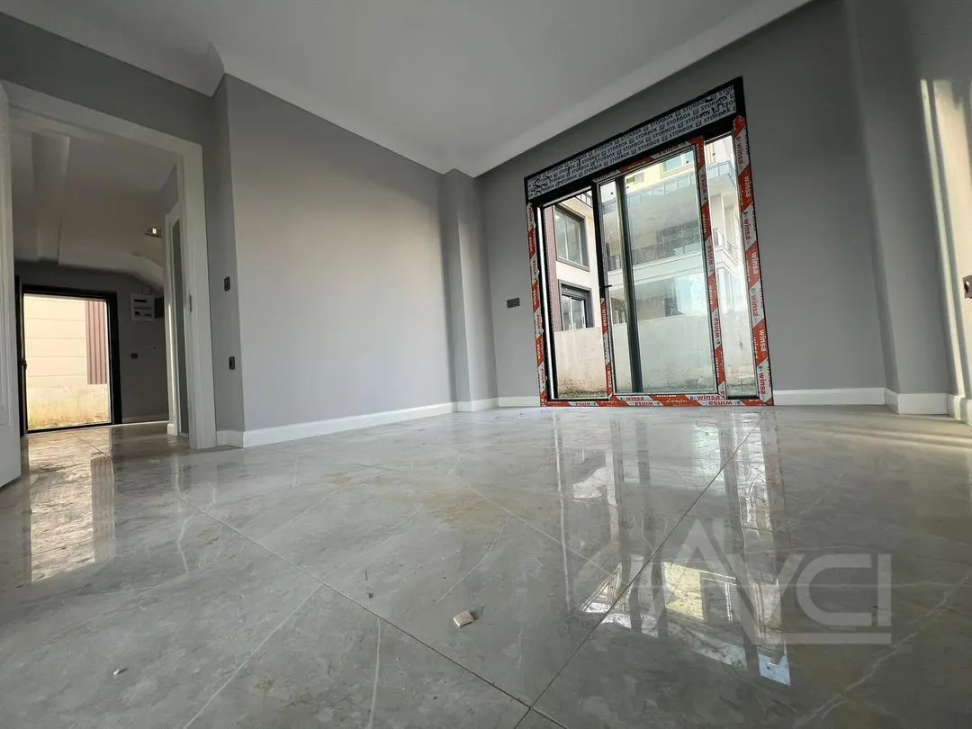 AVCI’DAN 400 M2 ARSA İÇİNDE 5+1 LOFT HAVUZLU VİLLA