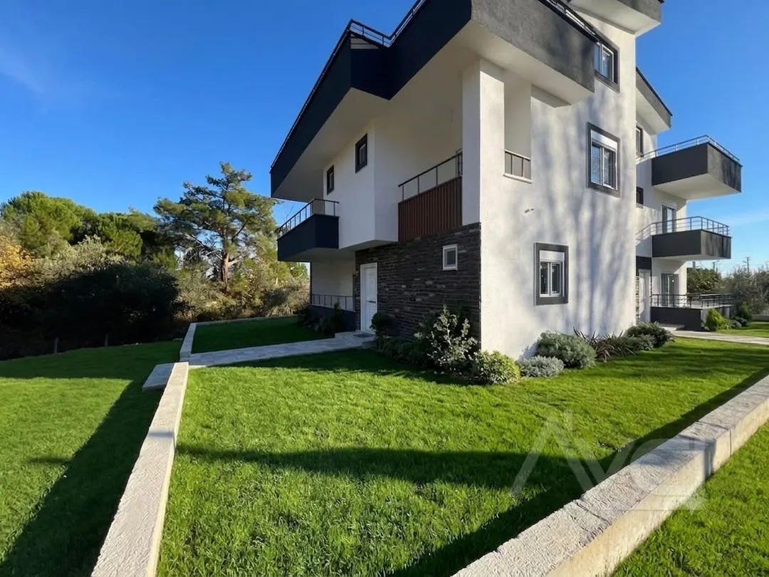 AVCI’DAN GÜREDE GİRİŞ ODALI 5+1 VİLLA