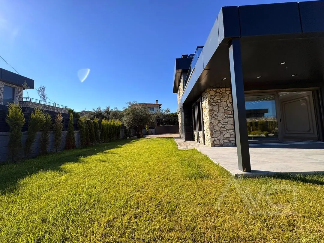 AVCI’DAN 650M2 İÇERİSİNDE MÜSTAKİL HAVUZLU ULTRA LÜKS 4+1 VİLLA