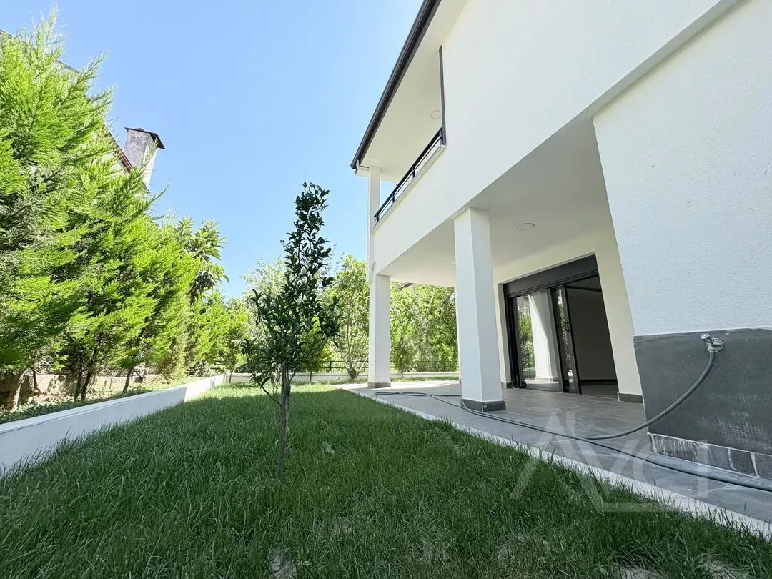 AVCI’DAN DENİZE 10 MT DENİZ MANZARALI 5+1 VİLLA