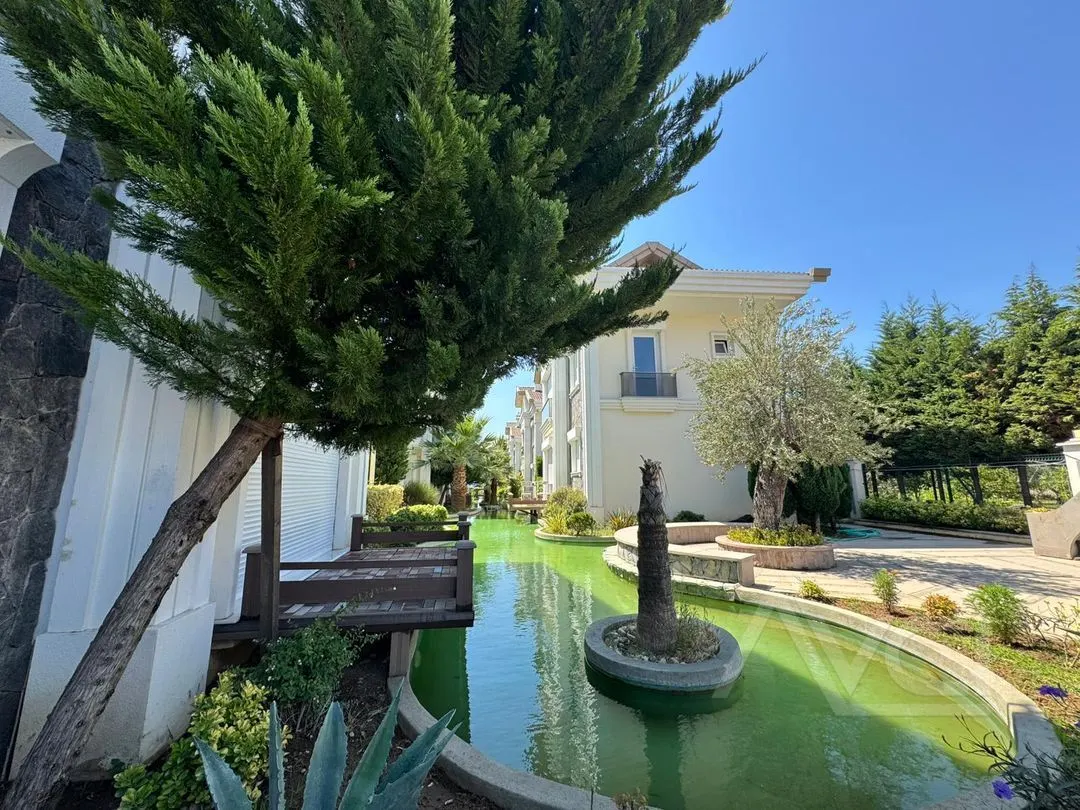 AVCI’DAN 7+1 SAUNA DENİZ MANZARASI KAPALI OTOPARK YOL ALTI!