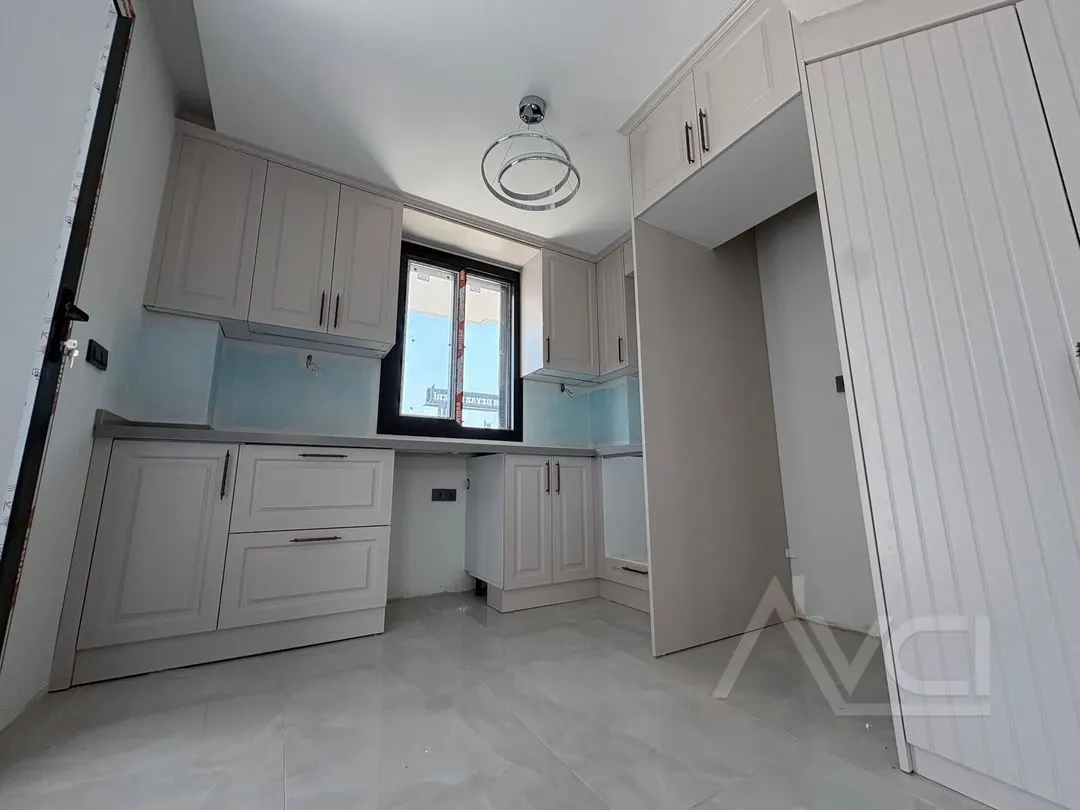 AVCI’DAN KÜÇÜKKUYUDA SİTE İÇERİSİNDE MÜSTAKİL YOLA YAKIN 3+1 VİLLA