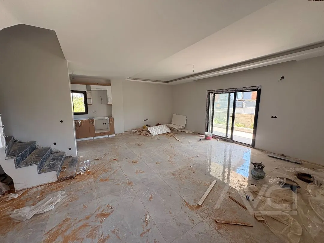 AVCI’DAN CENNETAYAĞIN’DA 3+1 İKİZ AYRI GİRİŞLİ 240M2 VİLLA