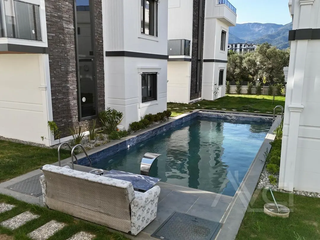 AVCI’DAN HAVUZLU GİRİŞTE ODALI 4+1 LÜKS VİLLALAR