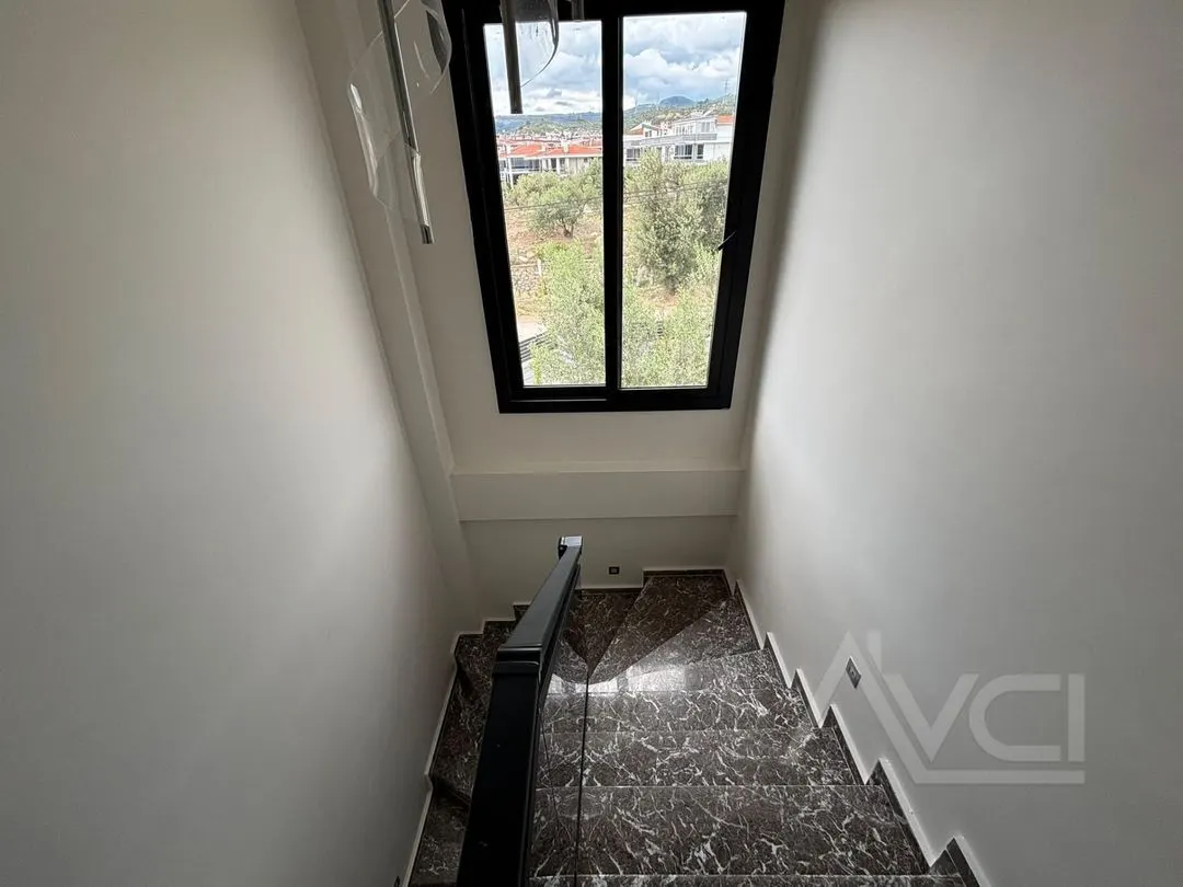AVCI’DAN KÜÇÜKKUYU MIHLI’DA 3+1 ÖZEL OTOPARKLI VİLLA