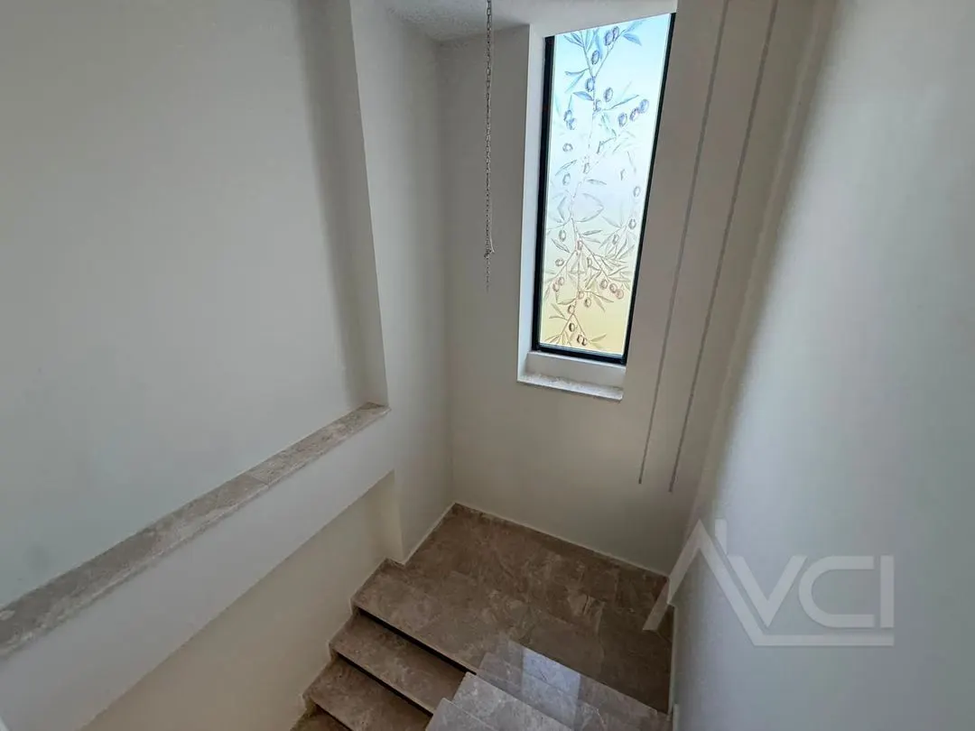 AVCI’DAN TAM MÜSTAKİL 4+1 GİRİŞTE ODALI VİLLA