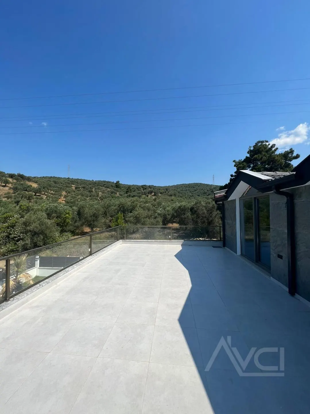 AVCI’DAN 660M2 ARSALI MÜSTAKİL HAVUZLU DENİZ MANZ VİLLA
