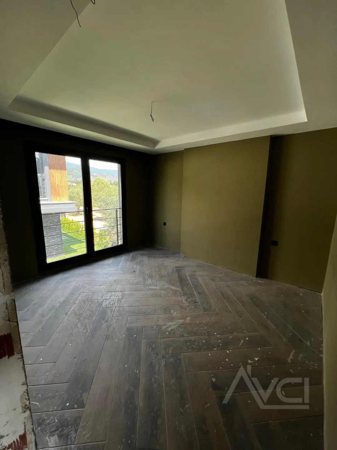 OTELLER CİVARINDA 320M2 ARSALI 4+1 MÜSTAKİL HAVUZLU VİLLA