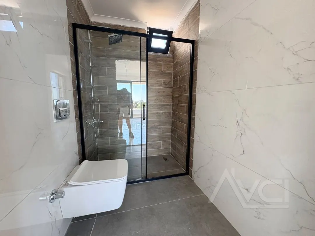 AVCI’DAN NARLI’DA KÖY İÇERİSİNDE 3 KATLI  6+1