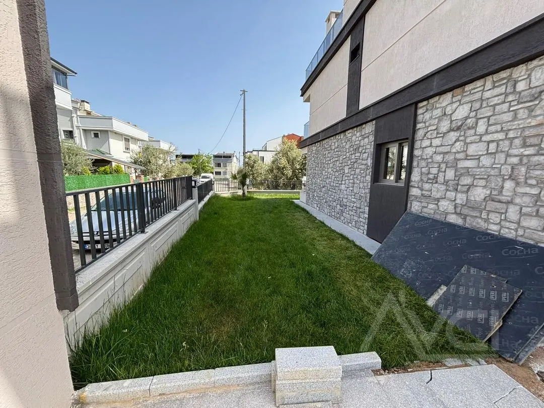AVCI’DAN ALTINOLUK’TA DAİRE FİYATINA 3+1 VİLLA