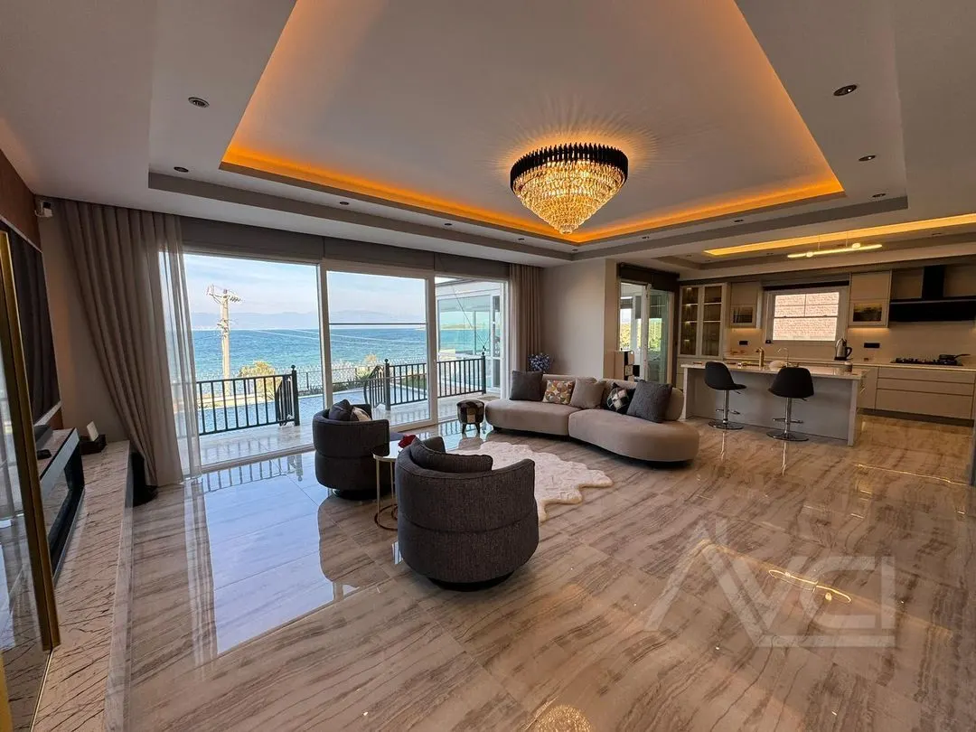 AVCI’DAN 750M2 ARSA İÇİNDE DENİZE SIFIR MALİKANE