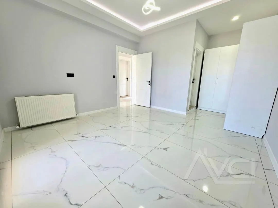AVCI’DAN 4+1 GİRİŞTE ODALI AYRI MUTFAK DENİZE 350MT VİLLA