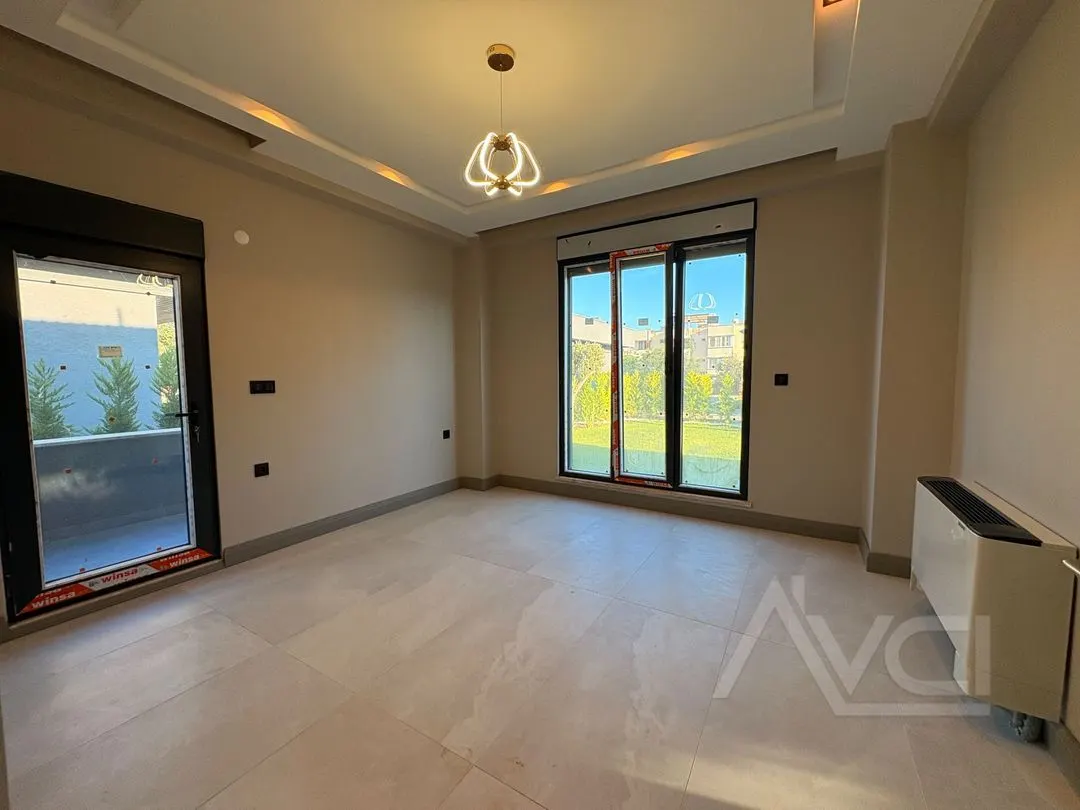 AVCI’DAN AVCILAR’DA 600M2 4+1 MÜSTAKİL HAVUZLU LÜKS VİLLA