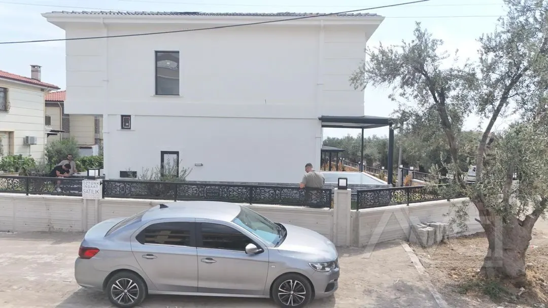 AVCI’DAN 300M2 ARSA İÇİNDE GİRİŞTE ODALI BAĞIMSIZ MÜSTAKİL VİLLA