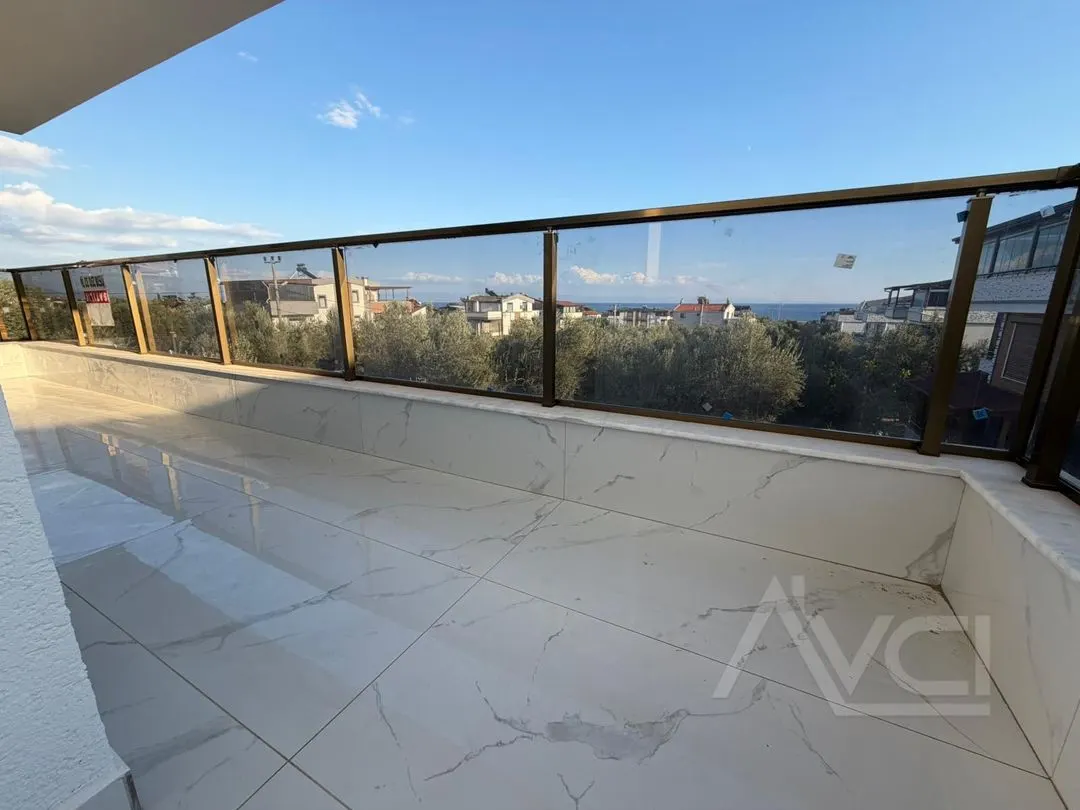 AVCI’DAN MIHLI’DA DENİZE 200 MT SIFIR VİLLALAR