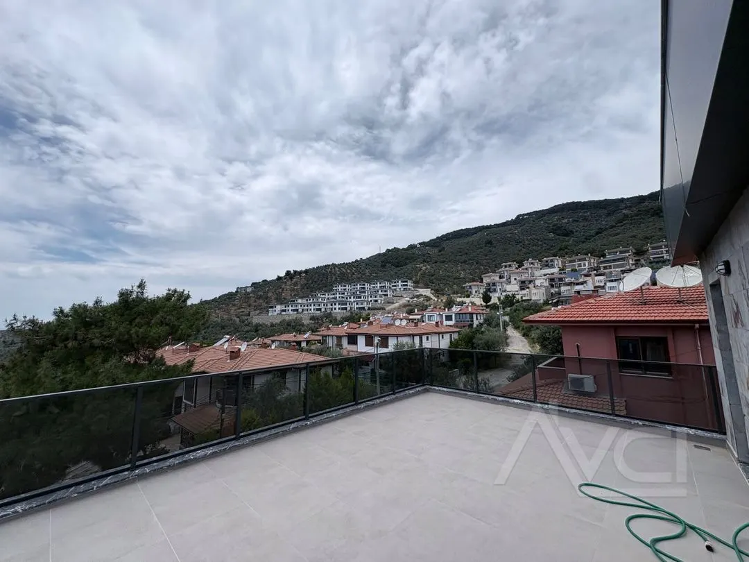 AVCI’DAN ALTINOLUK’TA FULL DENİZ MANZARALI 4+1 LÜKS VİLLA