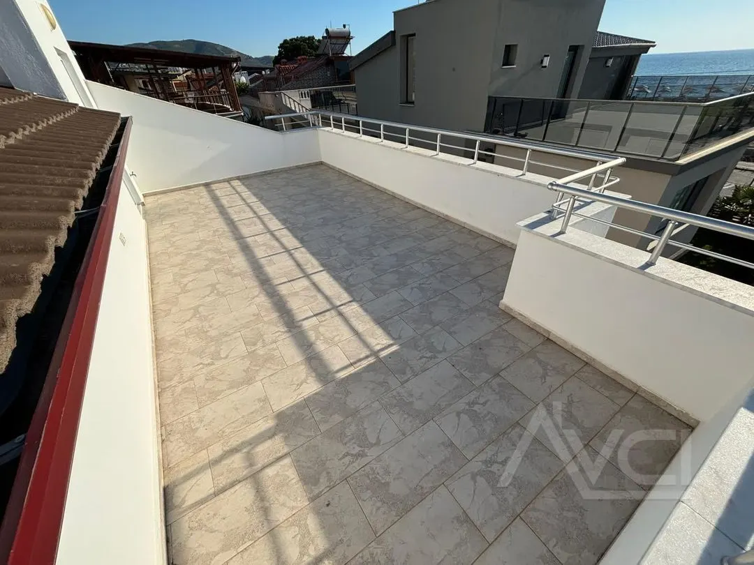 AVCI’DAN 4+1 DENİZE SIFIR KUSURSUZ TRİPLEKS