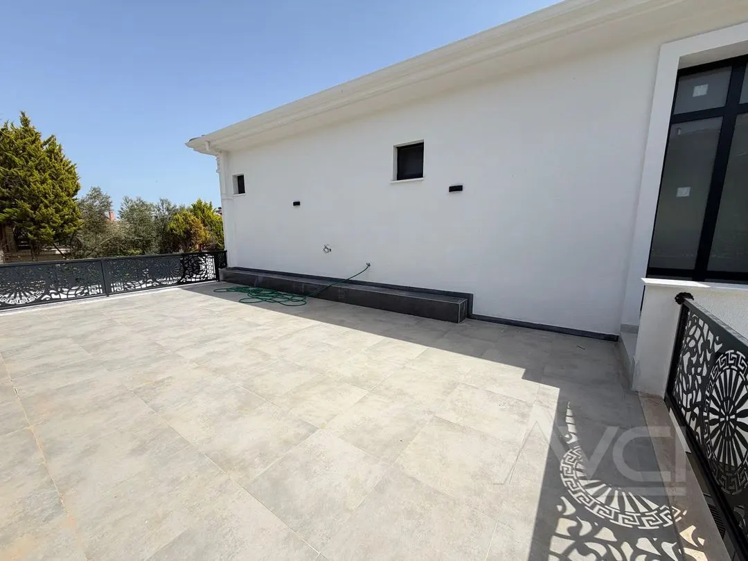 AVCI’DAN ALTINOLUKTA 700M2 İÇERİSİNDE BEYAZ KONAK