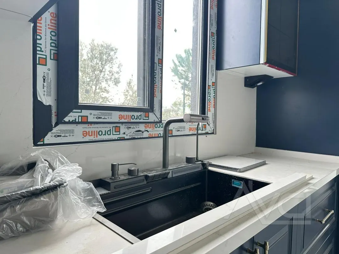 AVCI’DAN AVCILAR’DA DENİZE 50 MT DENİZ MANZARALI VİLLA