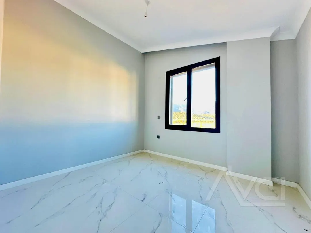 AVCI’DAN DENİZE 300 MT SIFIR TERASLI FUL ISLAK ZEMİNLİ VİLLA