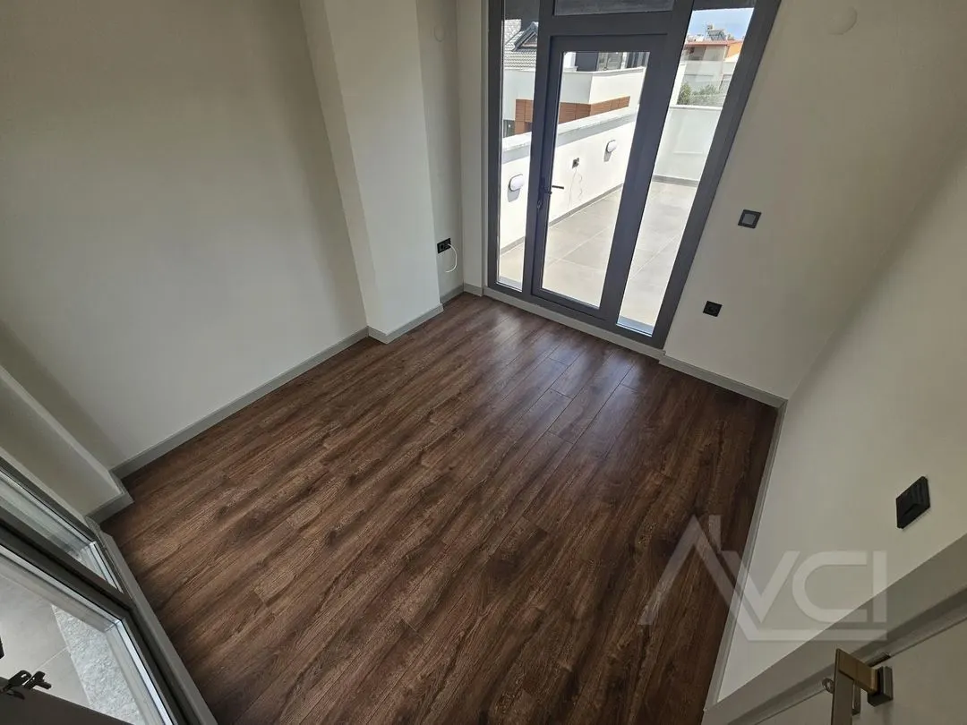 AVCI'DAN YOLUN ALTINDA TAM MÜSTAKİL HAVUZLU LOFT VİLLA