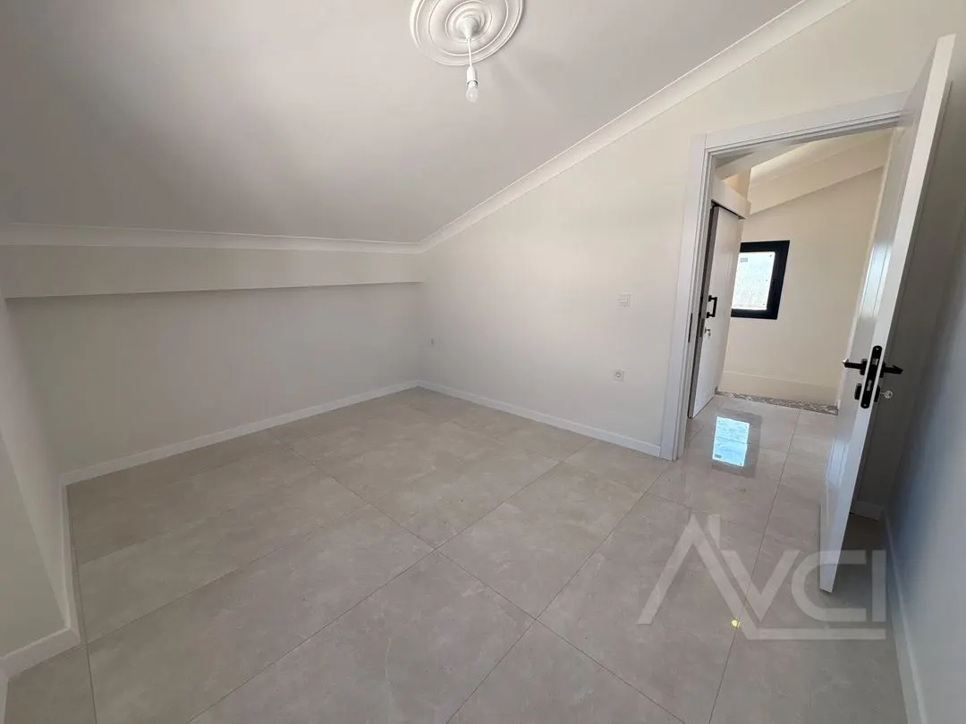 AVCI’DAN GÜREDE MÜSTAKİL 5+2 GİRİŞTE ODALI 300M2 OTURUMLU VİLLA