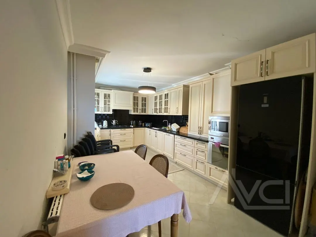 FENERDE DENİZE SIFIR 300M2 ARSA TAM MÜSTAKİL 5+1 VİLLA