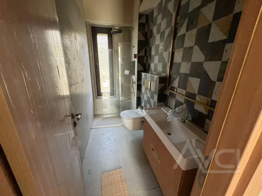 AVCI'DAN 600M2 ARSA TEK KATLI TAŞ 3+1 DENİZ MANZ EN ÖN VİLLA