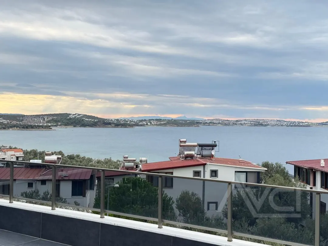 AVCI’DAN DENİZE 100MT DENİZ MANZARALI TAM MÜSTAKİL VİLLA