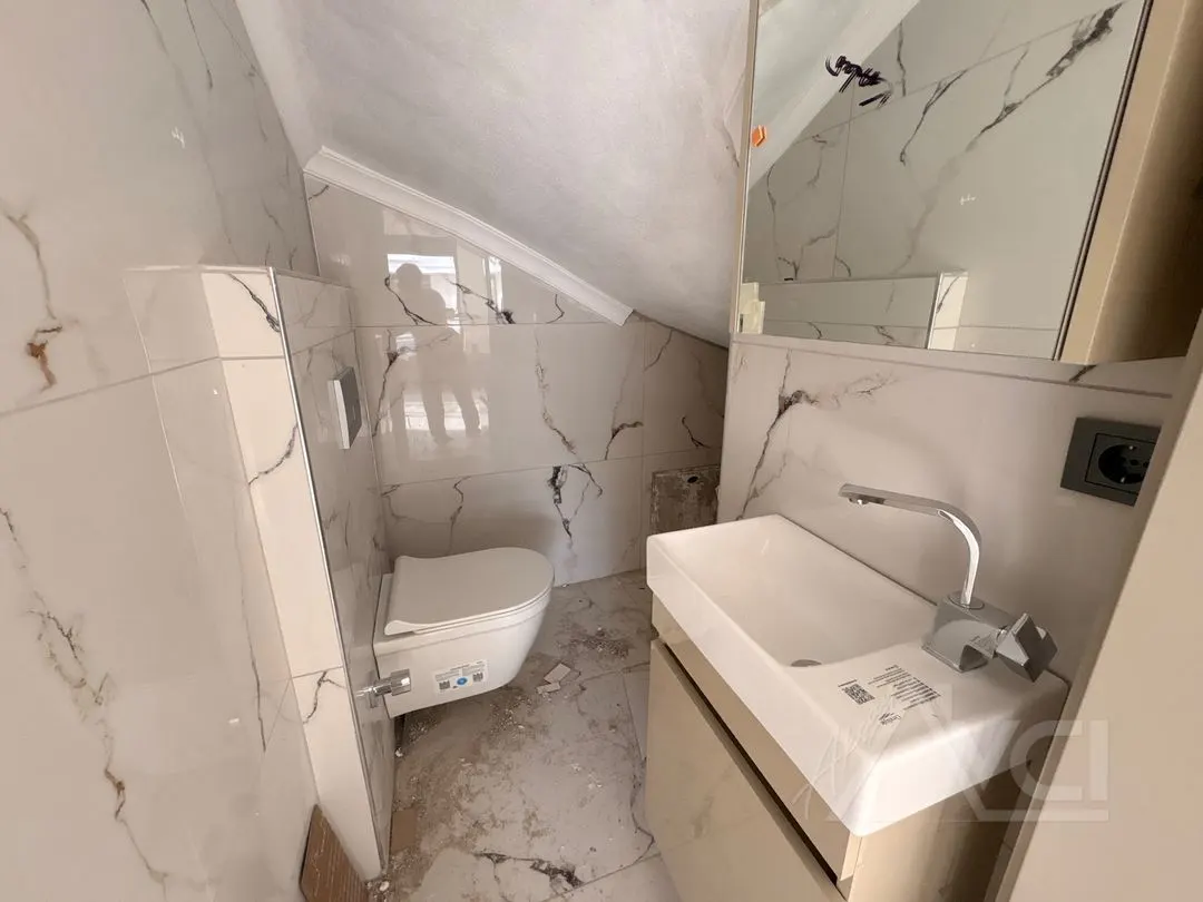 AVCI’DAN GÜRE’DE 3+1 TERASLI ORTAK HAVUZLU İKİZ VİLLA