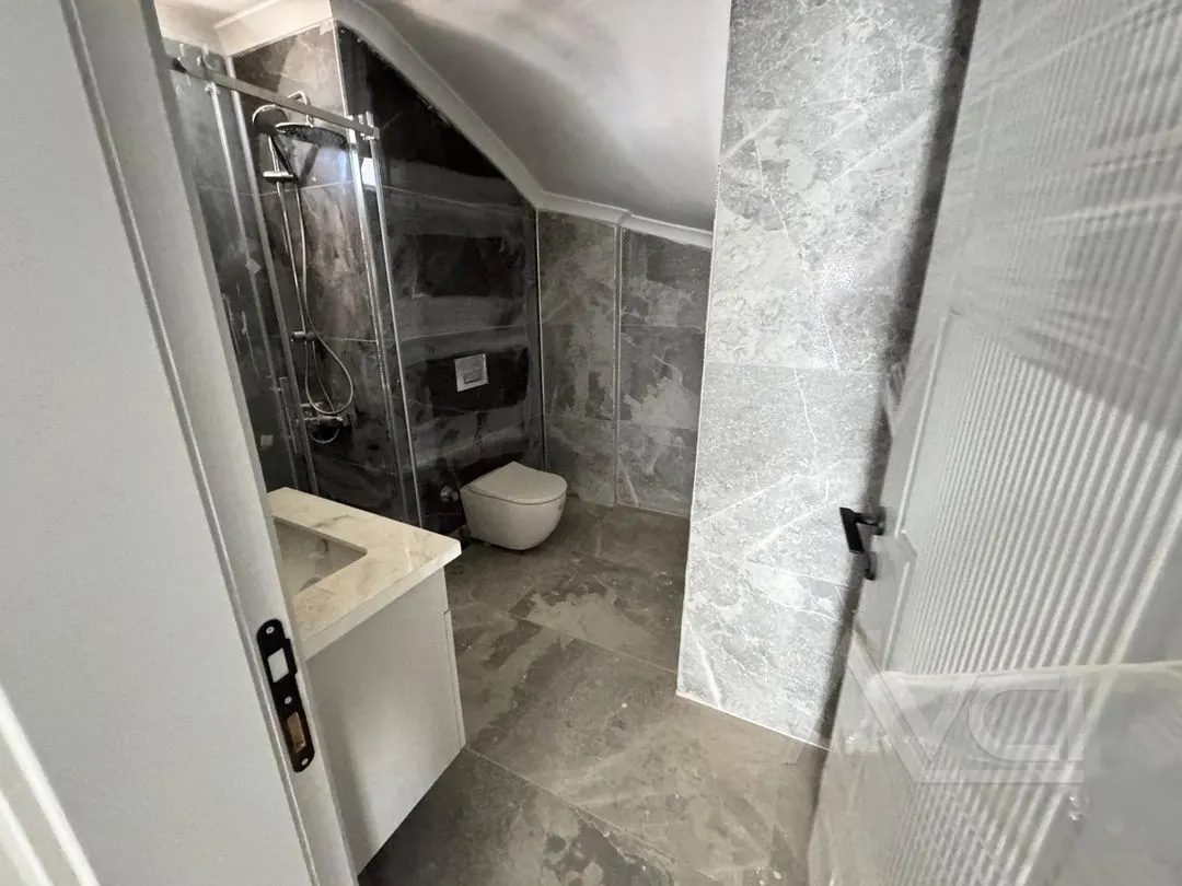 AVCI’DAN TEK YETKİ GÜRE DE DENİZE SIFIR SİTE HAVUZLU 3+1 VİLLA