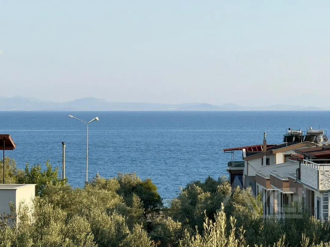 AVCI’DAN MIHLI’DA DENİZE 200 MT SIFIR VİLLALAR