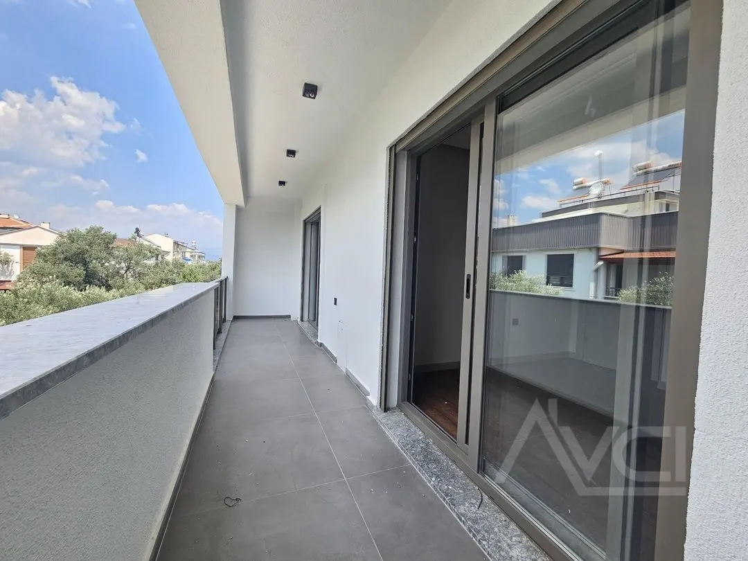 AVCI'DAN YOLUN ALTINDA TAM MÜSTAKİL HAVUZLU LOFT VİLLA