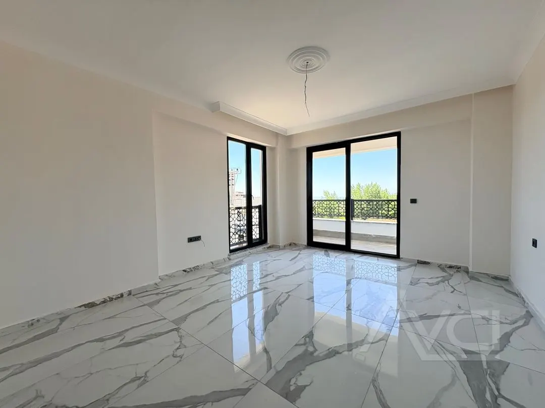 AVCI’DAN NARLI’DA KÖY İÇERİSİNDE 3 KATLI  6+1