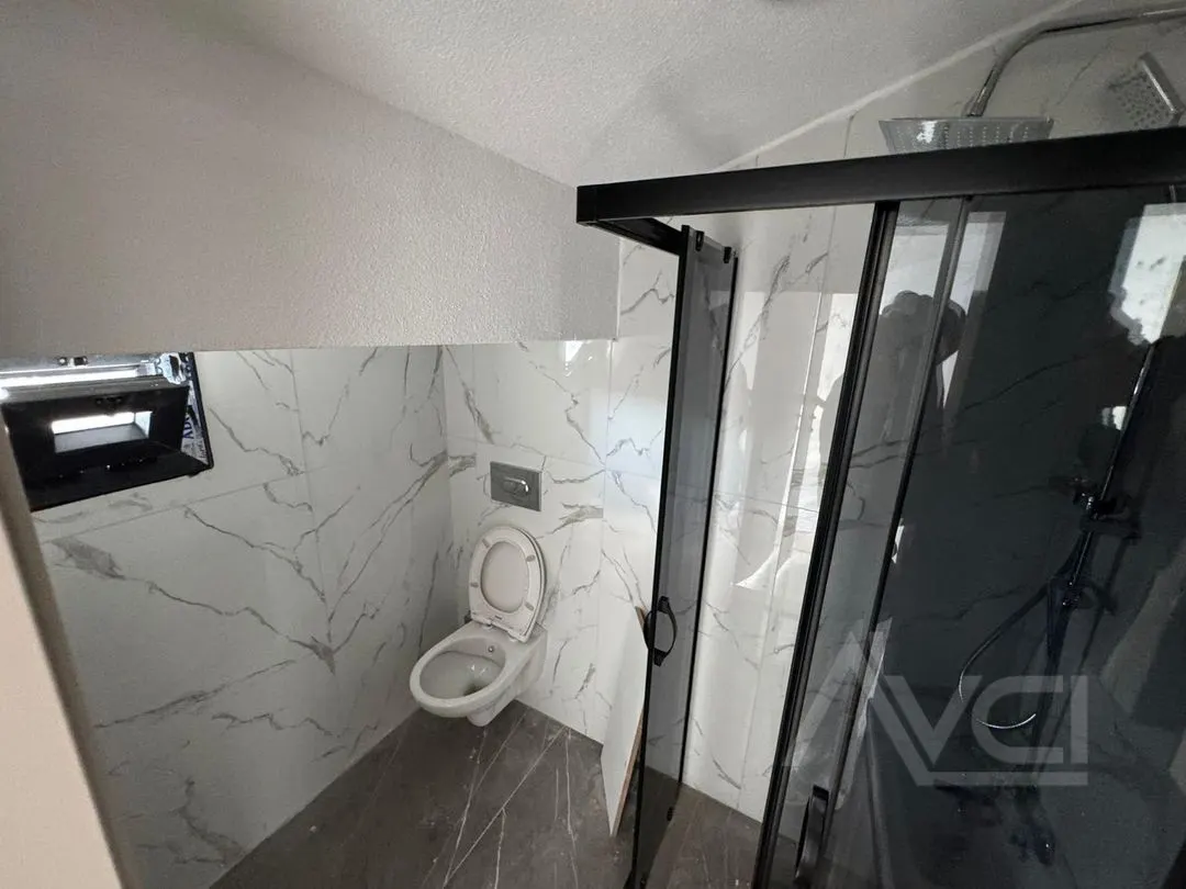 AVCI’DAN BAHÇELİ VE LÜKS TASARIMLI SIFIR 4+1 VİLLA
